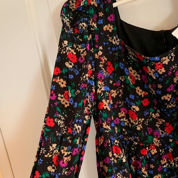 NWT GAP Black Floral Kids Dress - Picture 6 of 8